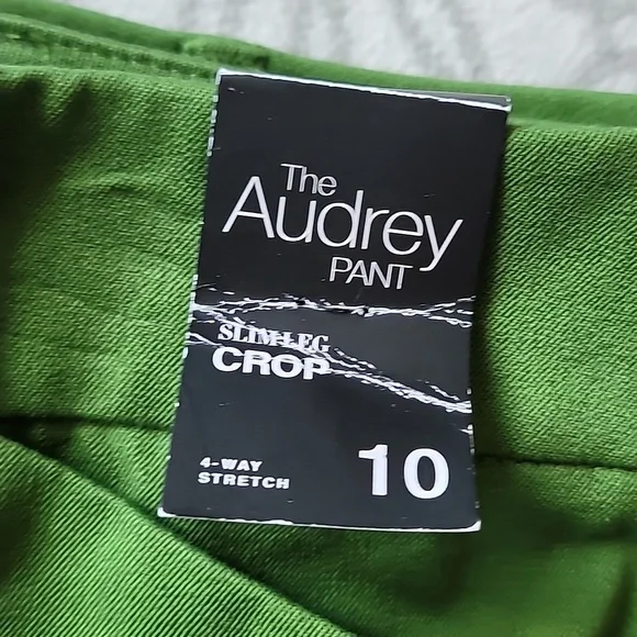 New York & Company Green Ankle Pants - Picture 4 of 10